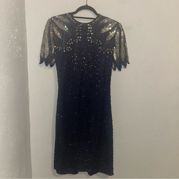 Glamorous Black and Silver Sequin Mini flapper Dress - Picture 2 of 6